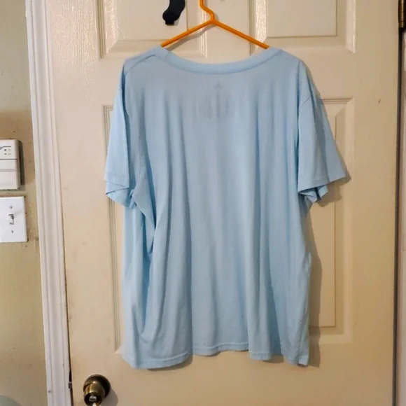 2 Disney Winnie the Pooh Women's Tees: Blue "Save the Bees" 4X & White "Gift" 4X - Picture 5 of 10